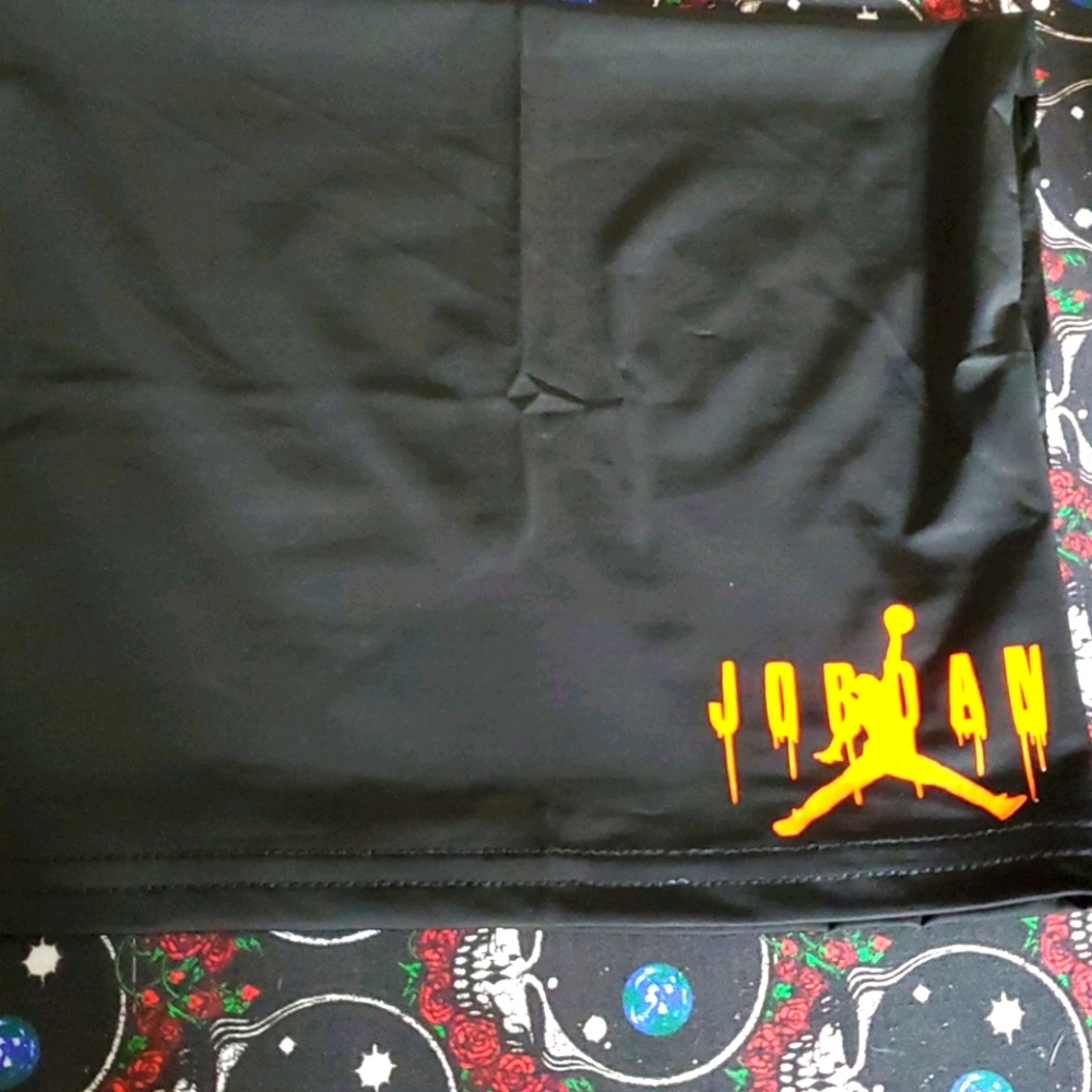 Jordan neck gaiter 😷